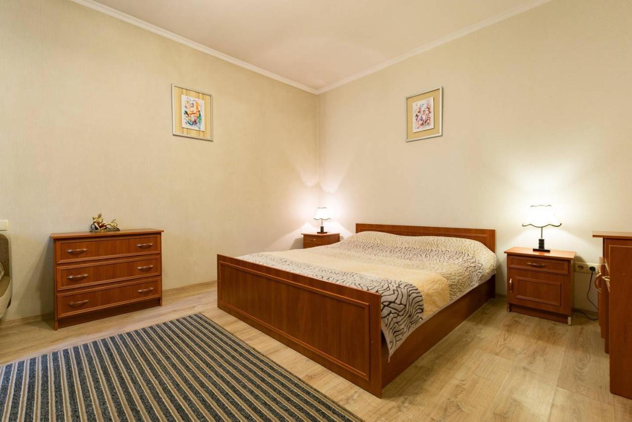 Nadezhda Apartment On Nauryzbay Batyra 37/1 Алматы Экстерьер фото